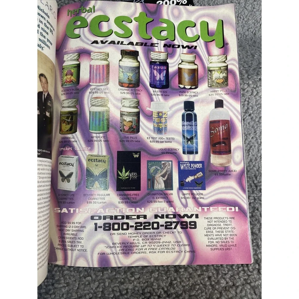 High Times Magazine Build Your Own Micro‎ Garden (August 2001)